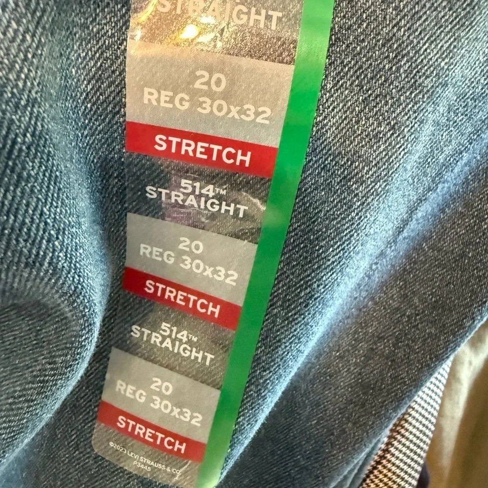 Levi’s 514 Straight Performance Stretch Jeans  NWT size 30 Mens Blue Jeans